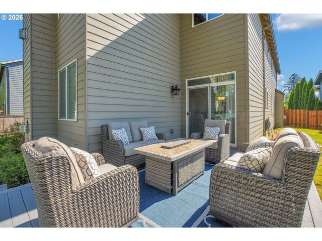 33753 Ne HART Ct, Scappoose, OR 97056