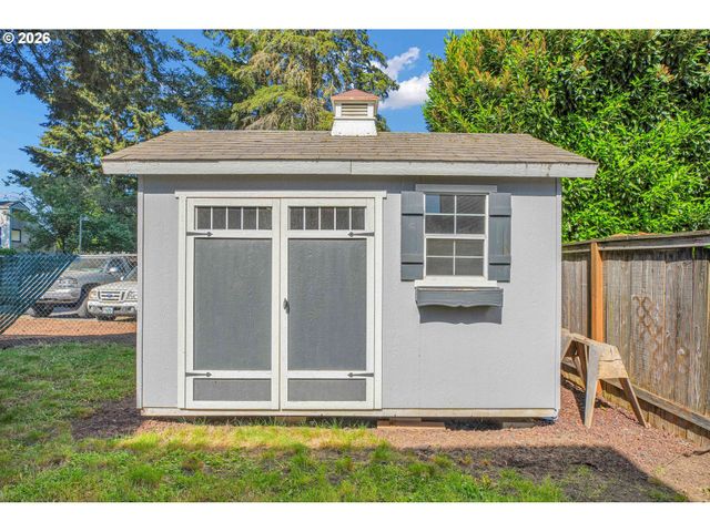 33753 Ne HART Ct, Scappoose, OR 97056