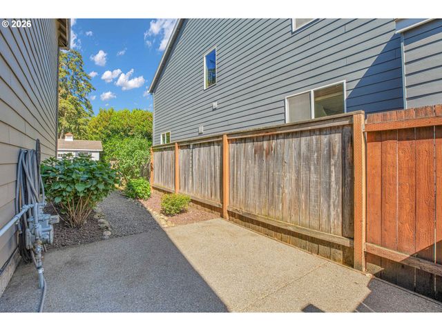 33753 Ne HART Ct, Scappoose, OR 97056
