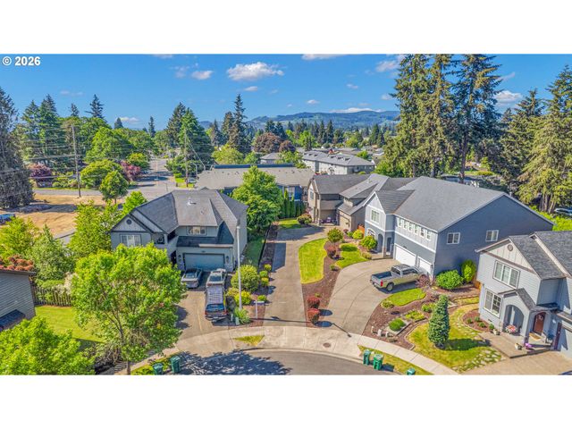 33753 Ne HART Ct, Scappoose, OR 97056