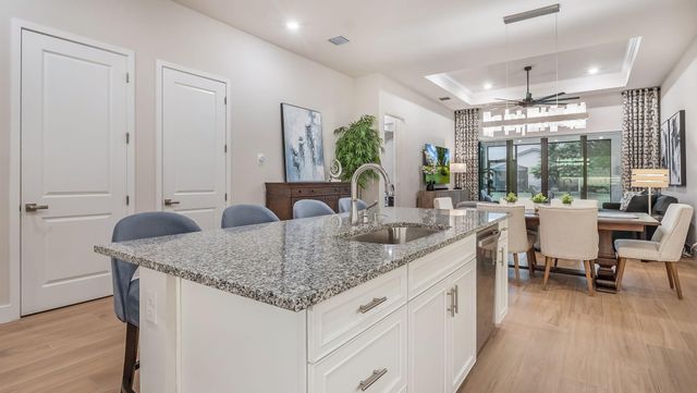 7520 N BLUE SPRING Drive, Parkland, FL 33067