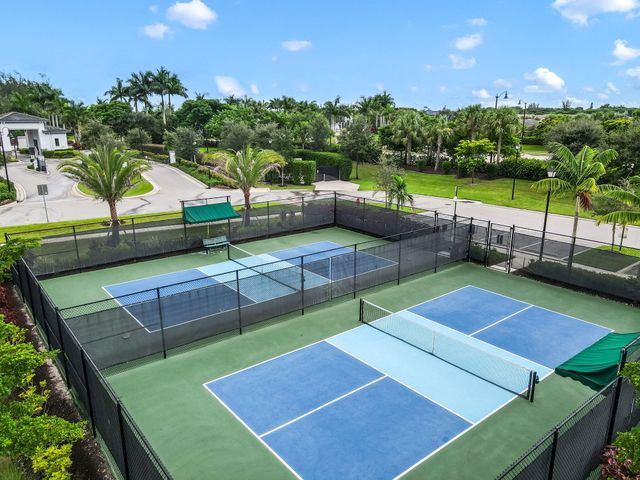 7520 N BLUE SPRING Drive, Parkland, FL 33067