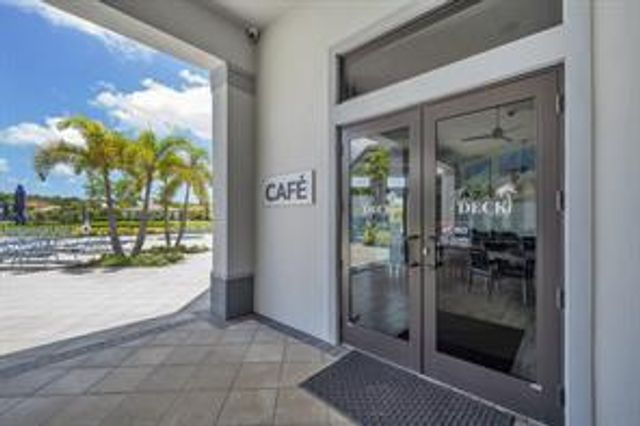 7520 N BLUE SPRING Drive, Parkland, FL 33067