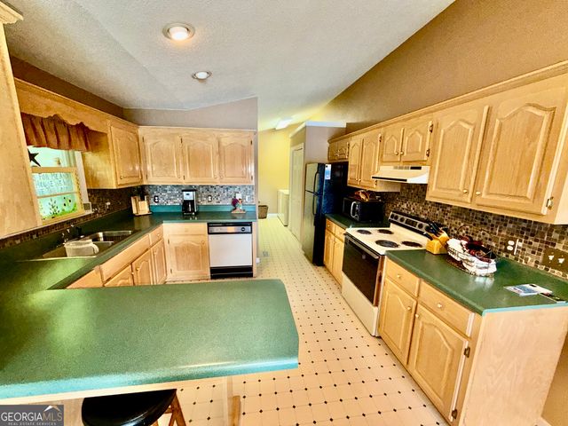 772 Big Oak Lane, Hiawassee, GA 30546