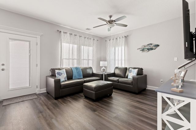 106 Pelican Place, Surfside Beach, TX 77541