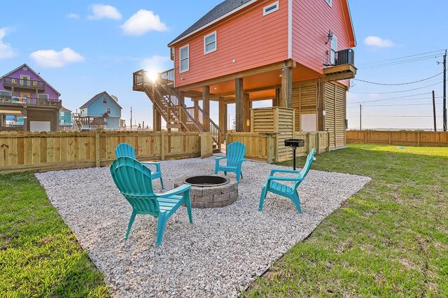 106 Pelican Place, Surfside Beach, TX 77541