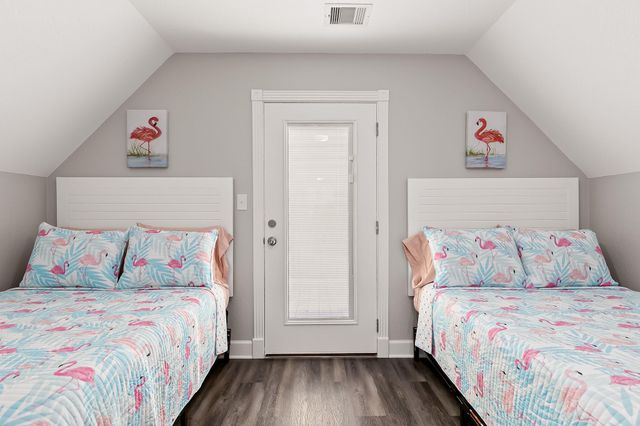 106 Pelican Place, Surfside Beach, TX 77541