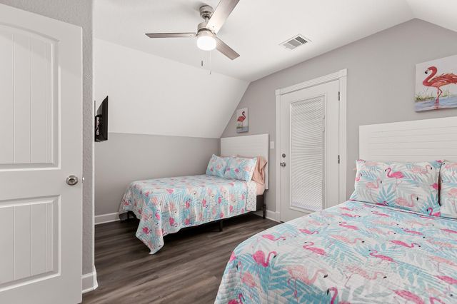 106 Pelican Place, Surfside Beach, TX 77541