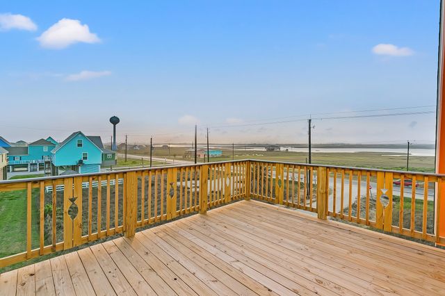 106 Pelican Place, Surfside Beach, TX 77541