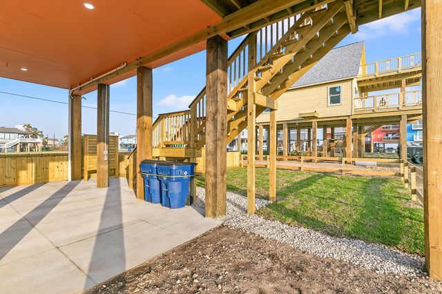 106 Pelican Place, Surfside Beach, TX 77541