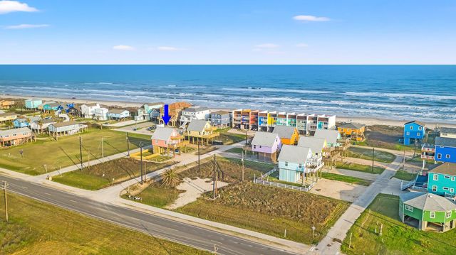 106 Pelican Place, Surfside Beach, TX 77541