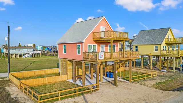 106 Pelican Place, Surfside Beach, TX 77541