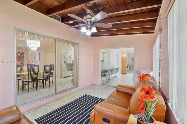 1231 NW 88th St, Miami, FL 33147