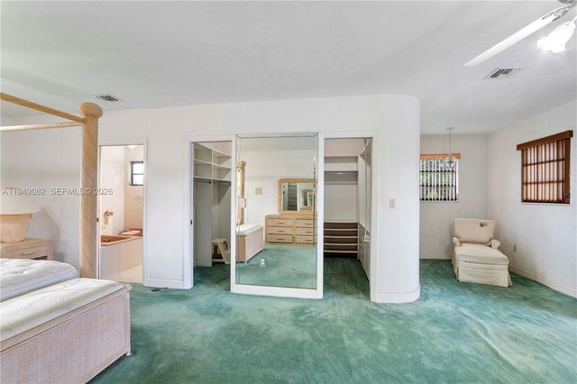 1231 NW 88th St, Miami, FL 33147