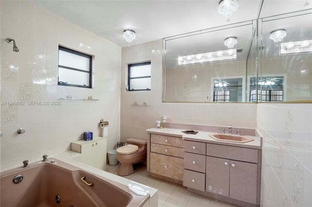 1231 NW 88th St, Miami, FL 33147