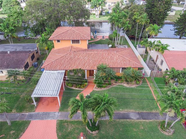 1231 NW 88th St, Miami, FL 33147