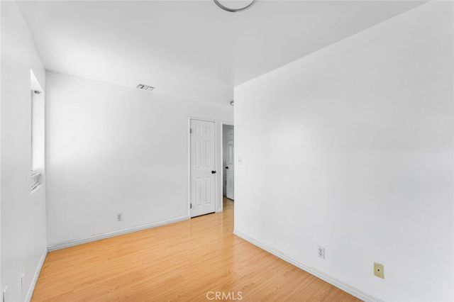 7431 Vanalden, Reseda, CA 91335