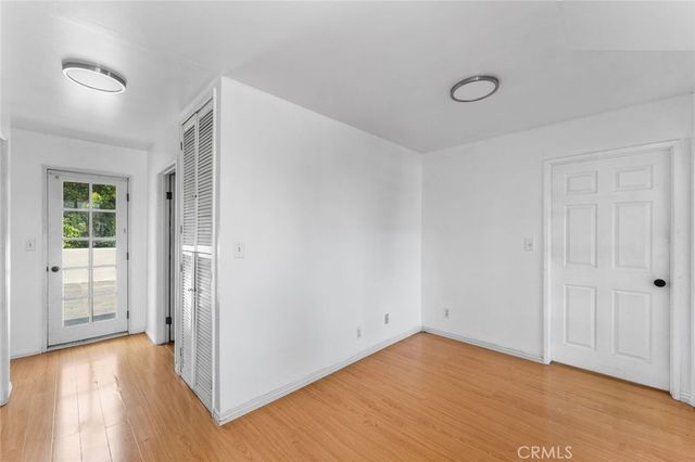 7431 Vanalden, Reseda, CA 91335