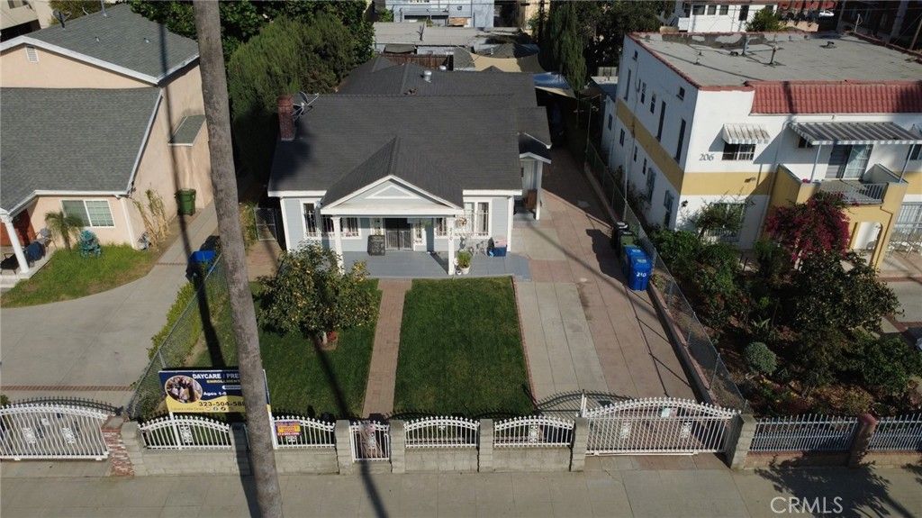 210 N Berendo Street, Los Angeles, CA 90004 — exterior