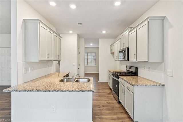 3696 Waterford Oak Court, High Point, NC 27265