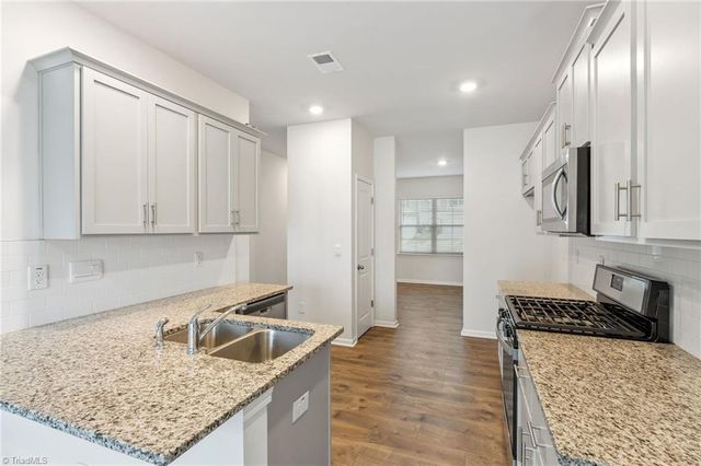 3696 Waterford Oak Court, High Point, NC 27265