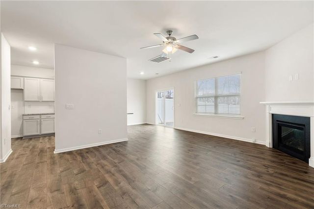 3696 Waterford Oak Court, High Point, NC 27265