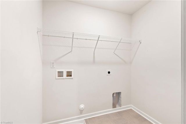 3696 Waterford Oak Court, High Point, NC 27265