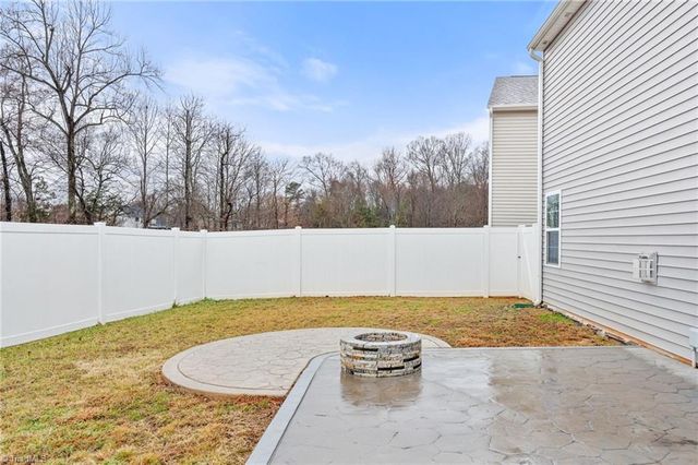3696 Waterford Oak Court, High Point, NC 27265