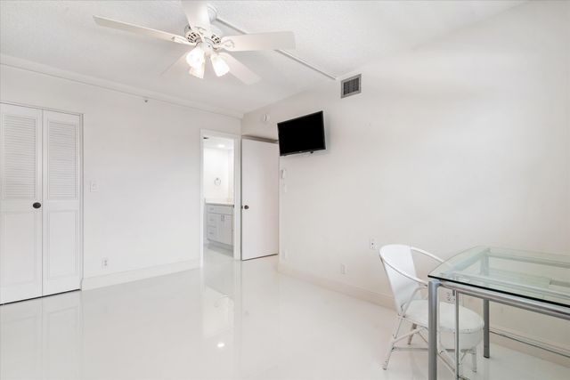 3300 S Ocean Boulevard 617-c, Highland Beach, FL 33487