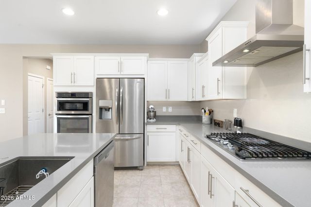 4041 E AMBER Lane, Gilbert, AZ 85296