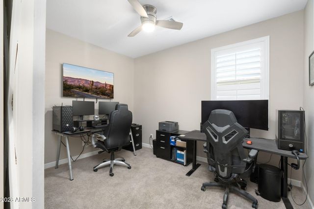 4041 E AMBER Lane, Gilbert, AZ 85296