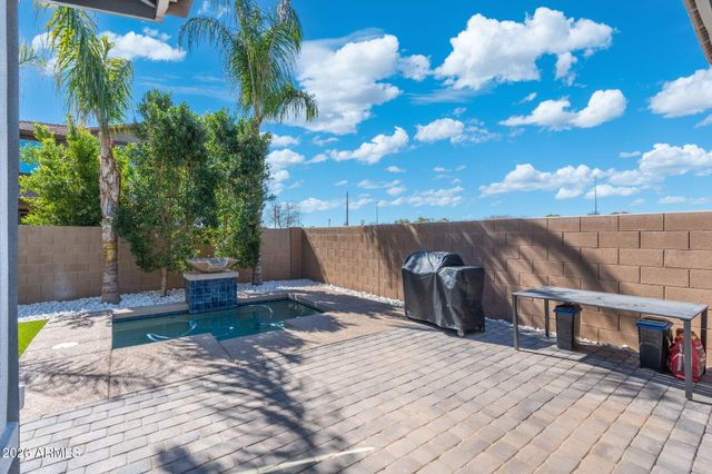 4041 E AMBER Lane, Gilbert, AZ 85296