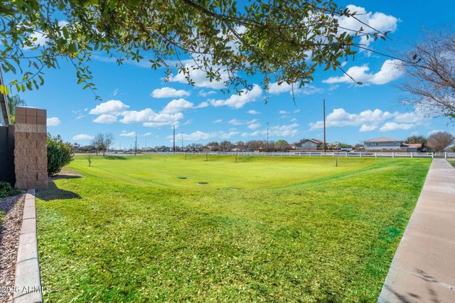 4041 E AMBER Lane, Gilbert, AZ 85296