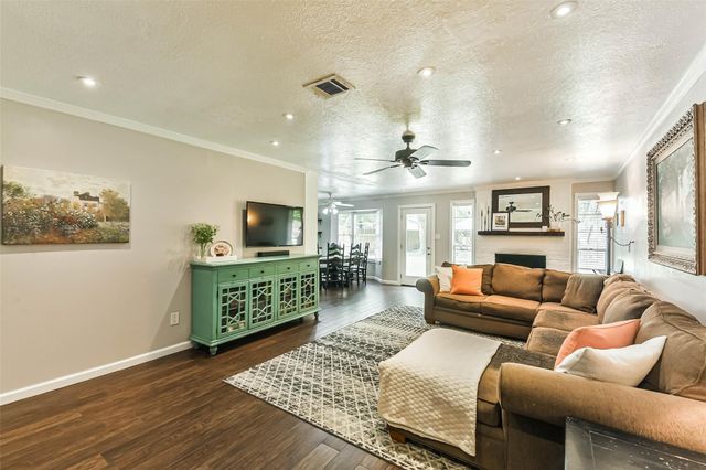 12918 Foxburo Drive, Houston, TX 77065