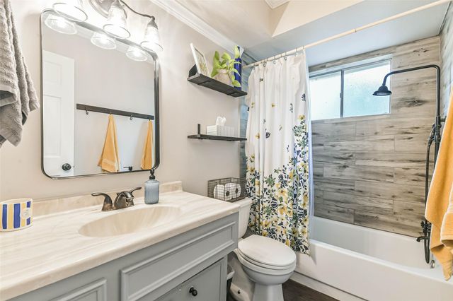12918 Foxburo Drive, Houston, TX 77065