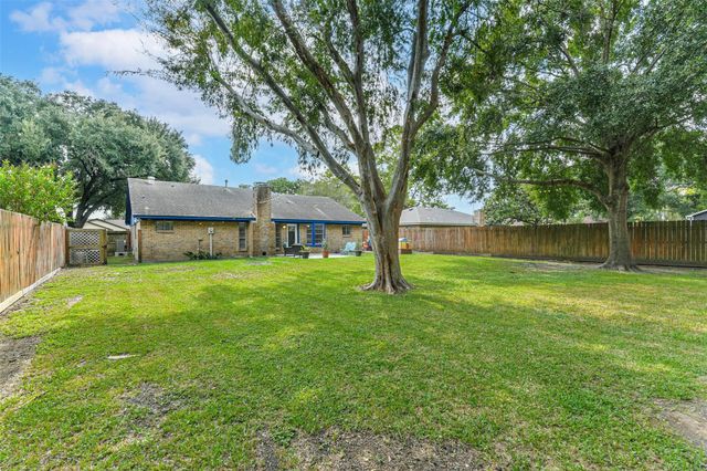 12918 Foxburo Drive, Houston, TX 77065