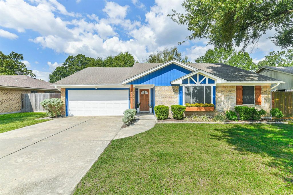 12918 Foxburo Drive, Houston, TX 77065