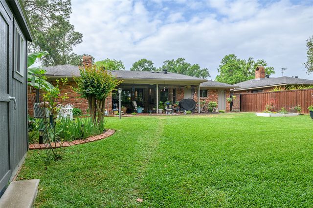 7629 University Drive, Shreveport, LA 71105