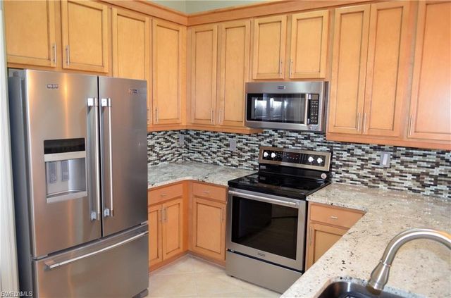 13215 Silver Thorn LOOP 206, North Fort Myers, FL 33903