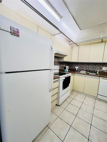 2500 Parkview Dr 1803, Hallandale Beach, FL 33009