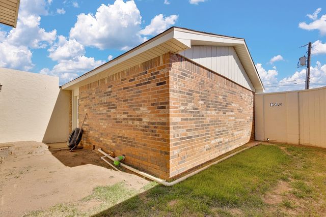 6200 Eastridge Dr., Odessa, TX 79762