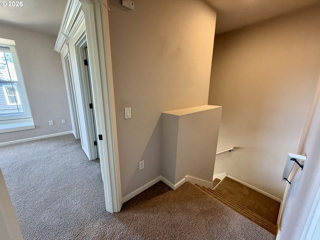 3810 SUMMERLINN Dr, West Linn, OR 97068
