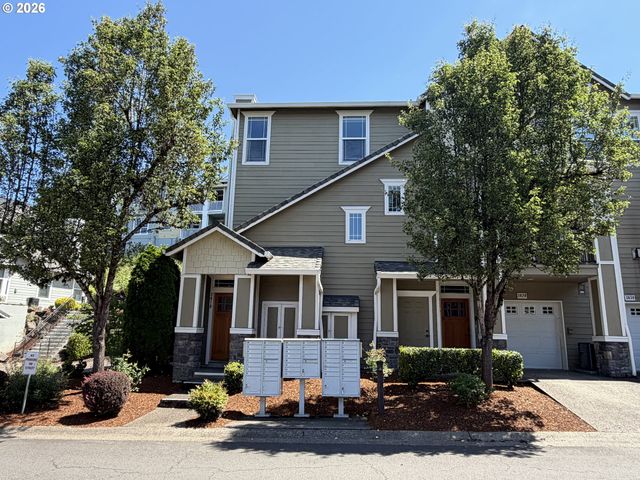3810 SUMMERLINN Dr, West Linn, OR 97068