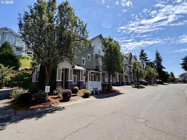 3810 SUMMERLINN Dr, West Linn, OR 97068