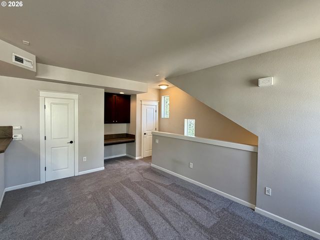 3810 SUMMERLINN Dr, West Linn, OR 97068