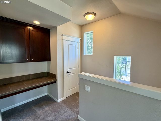 3810 SUMMERLINN Dr, West Linn, OR 97068