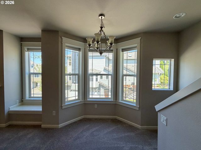 3810 SUMMERLINN Dr, West Linn, OR 97068