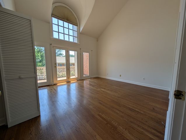 407 Clairton Ct, Nashville, TN 37215