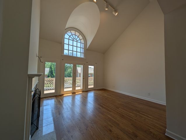 407 Clairton Ct, Nashville, TN 37215