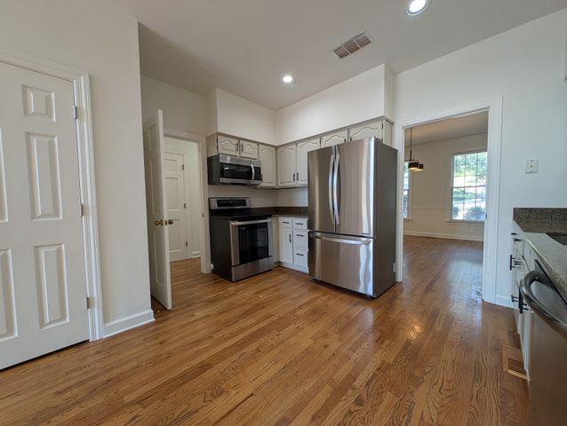 407 Clairton Ct, Nashville, TN 37215